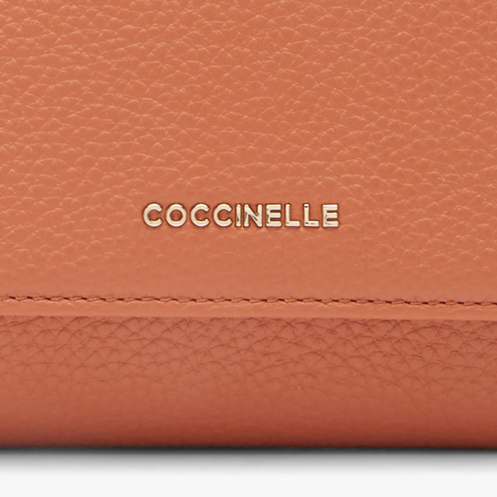 COCCINELLE METALLIC SOFT W10 CHESTNUT