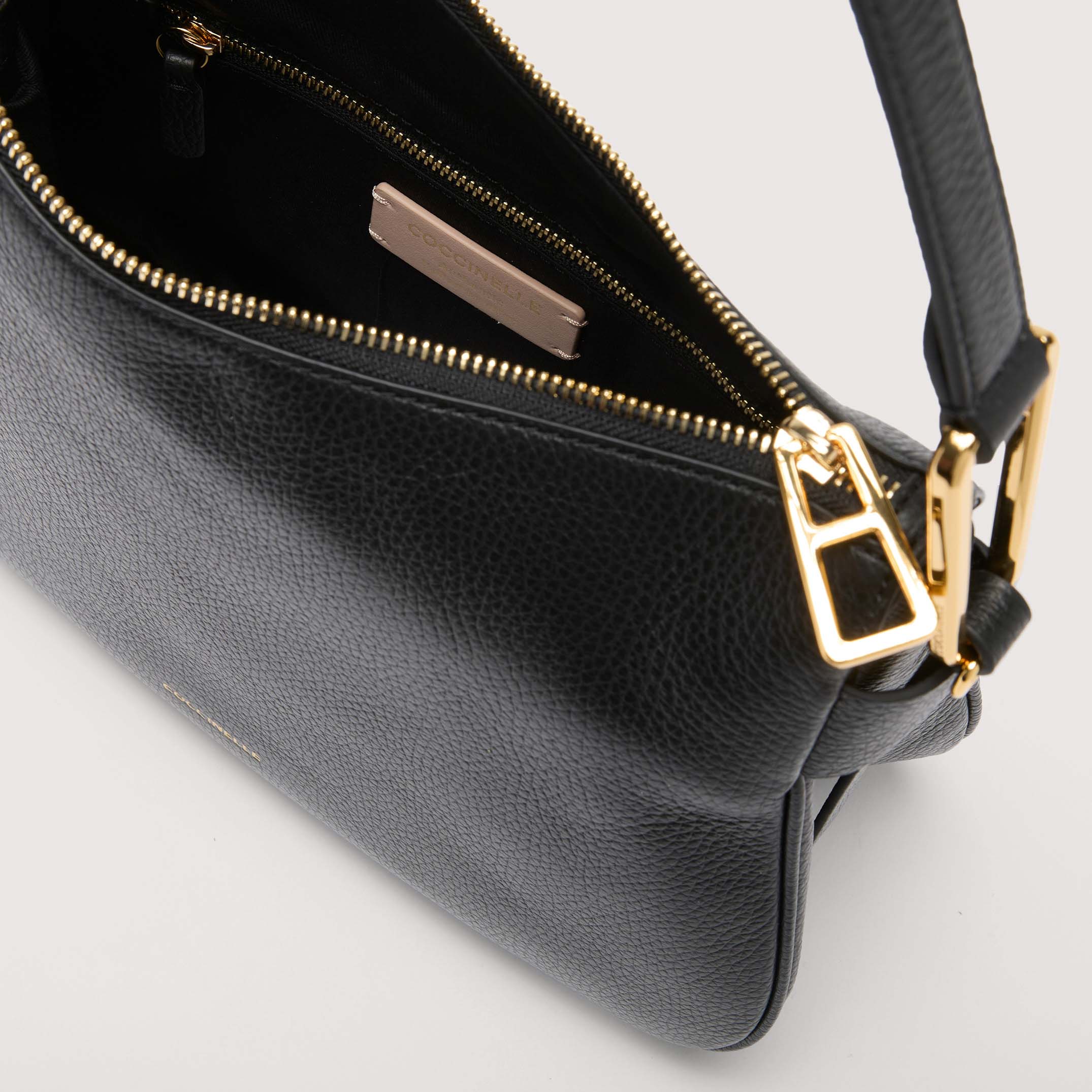 Coccinelle MAGIE SOFT 001 NERO - immagine 3