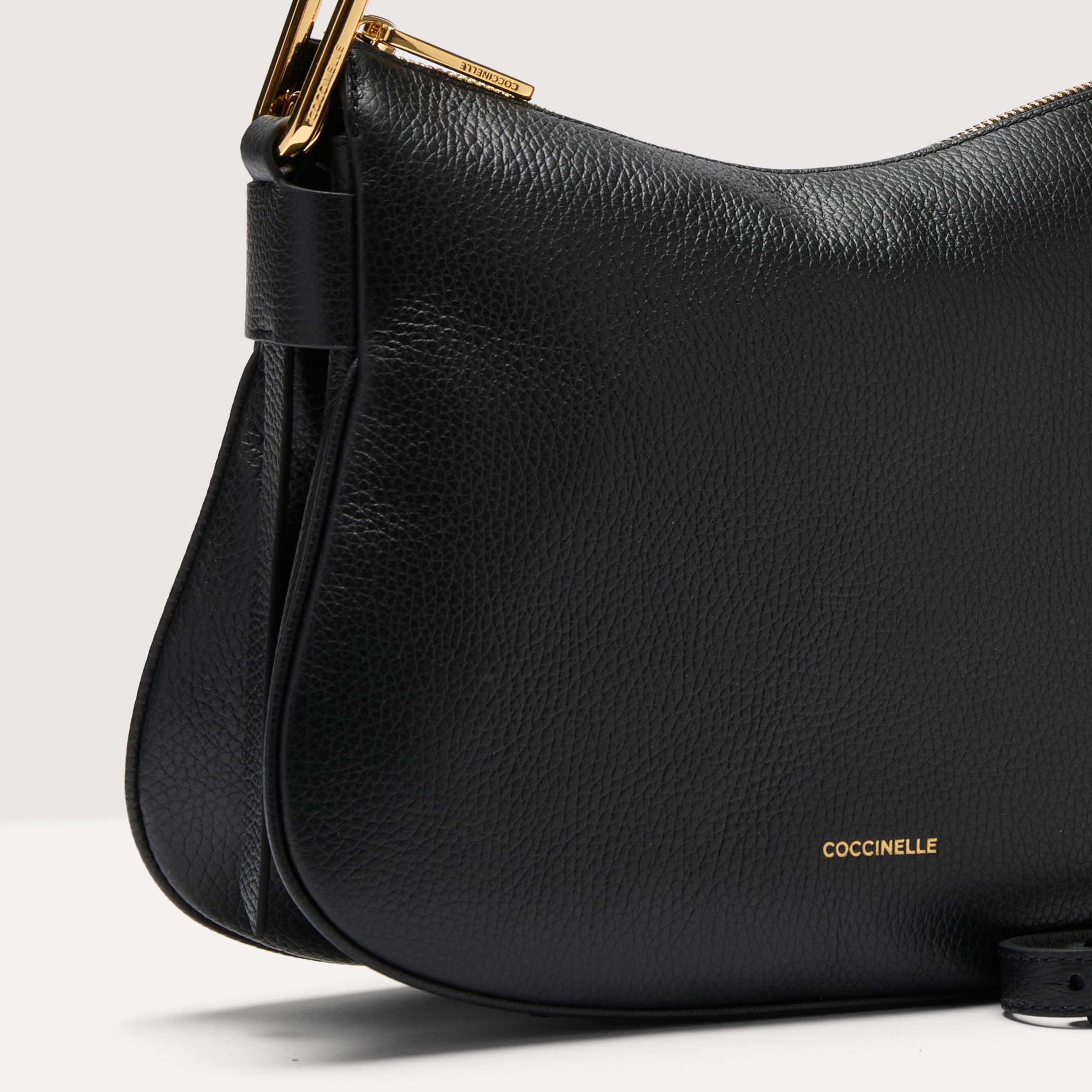 Coccinelle MAGIE SOFT 001 NERO - immagine 4