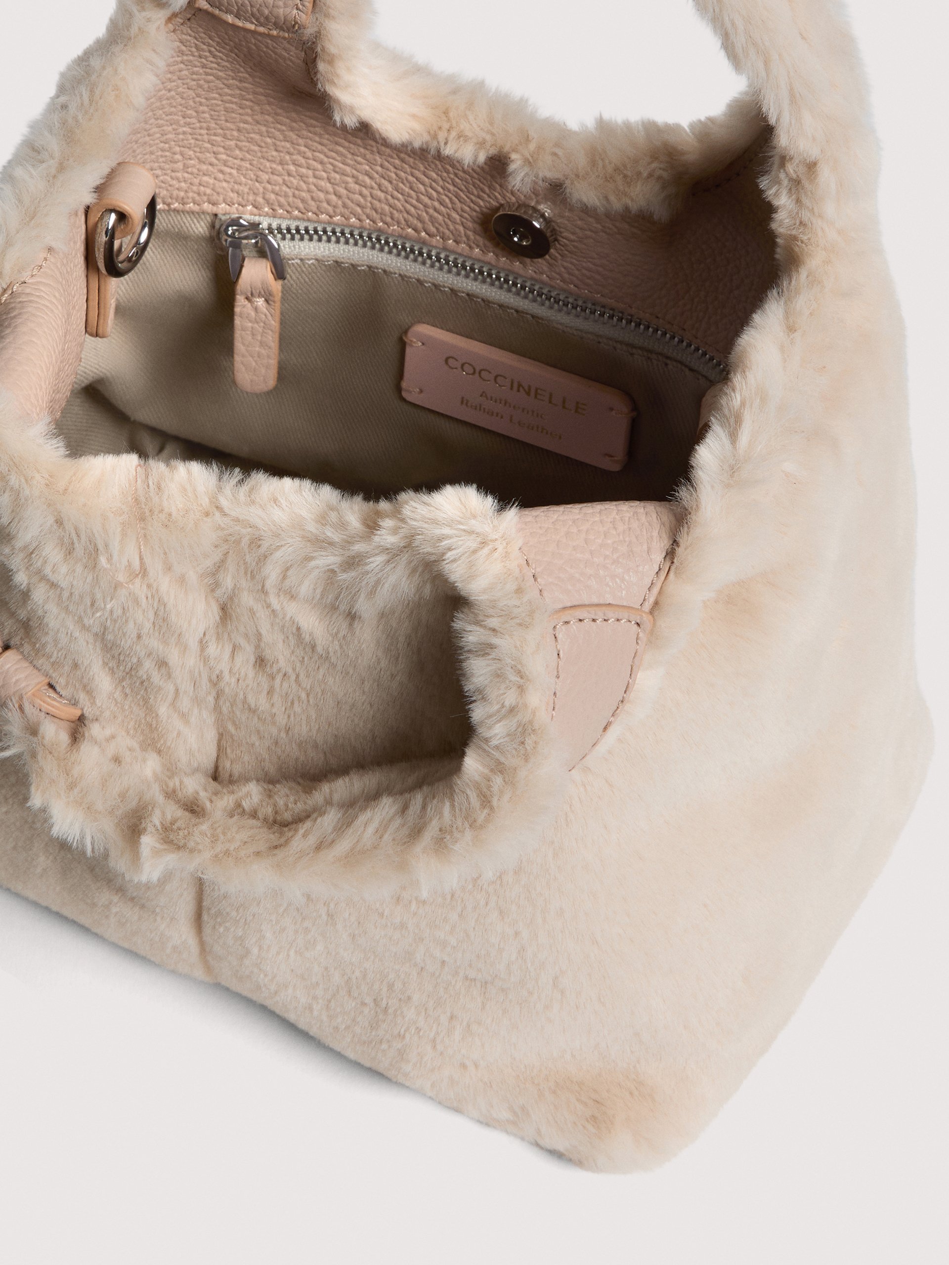 Coccinelle C-EASY SYN.FUR 339 NATURAL ROSETTE - immagine 3