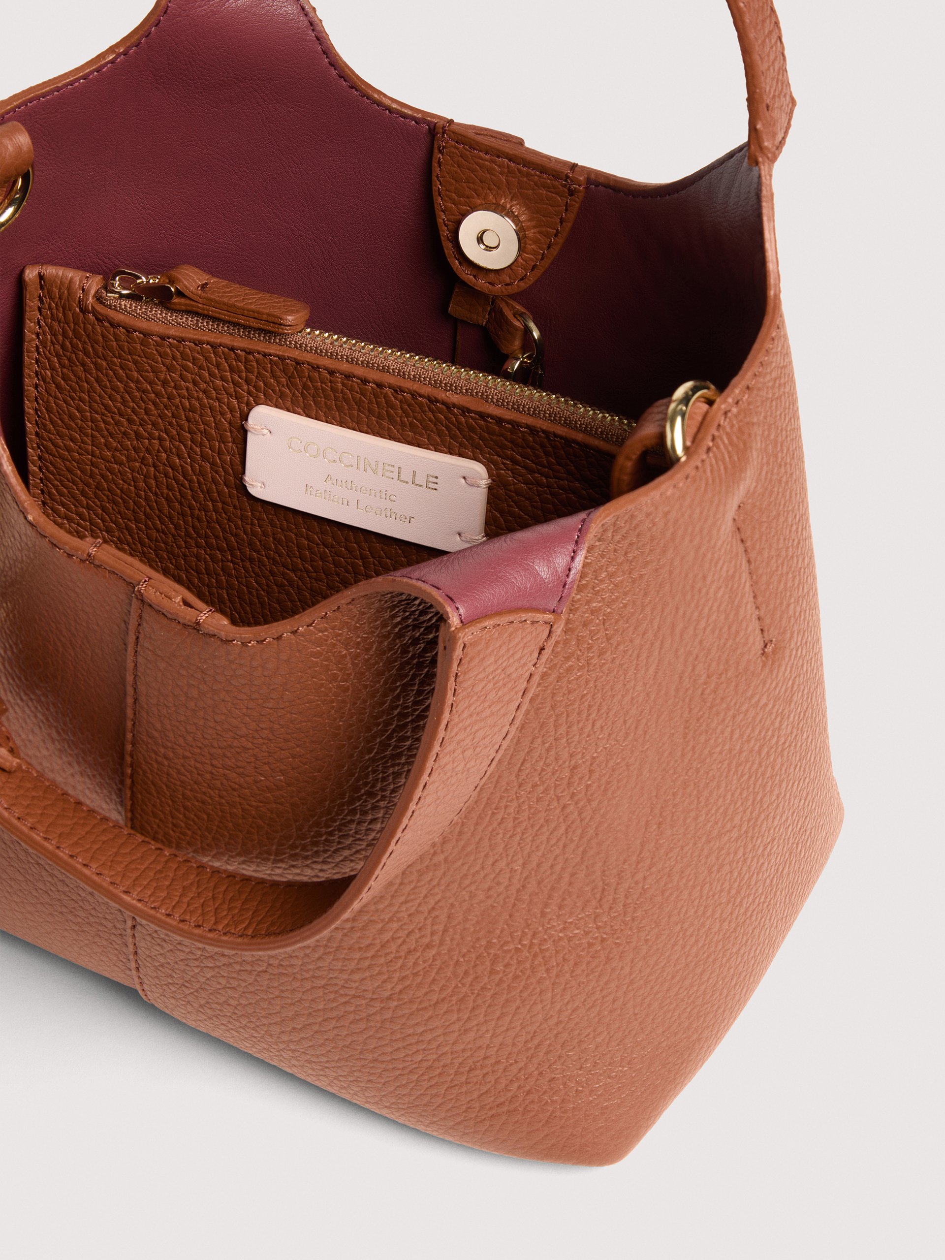 COCCINELLE C-EASY W11 COGNAC - immagine 3