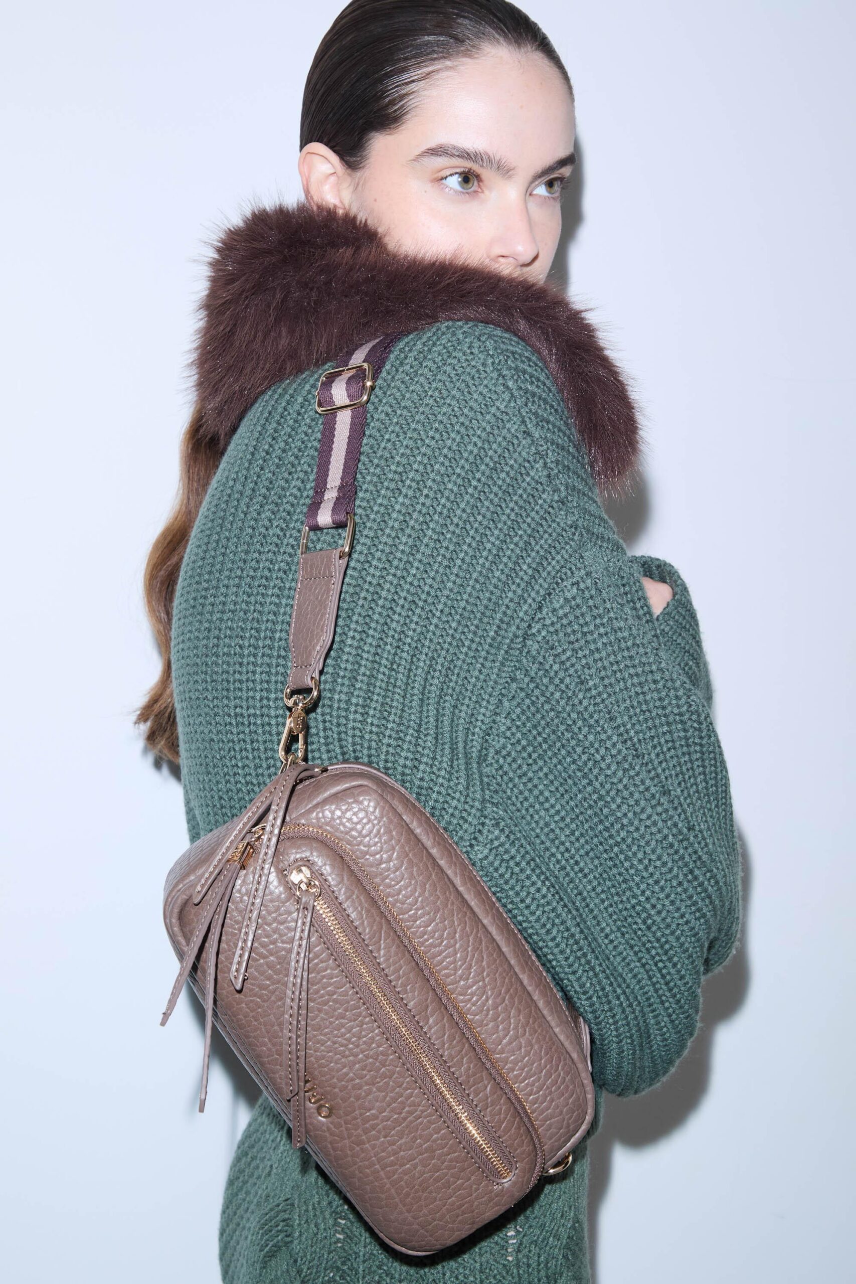 LIU JO CAMERA CASE X0781 Dark mocha - immagine 6