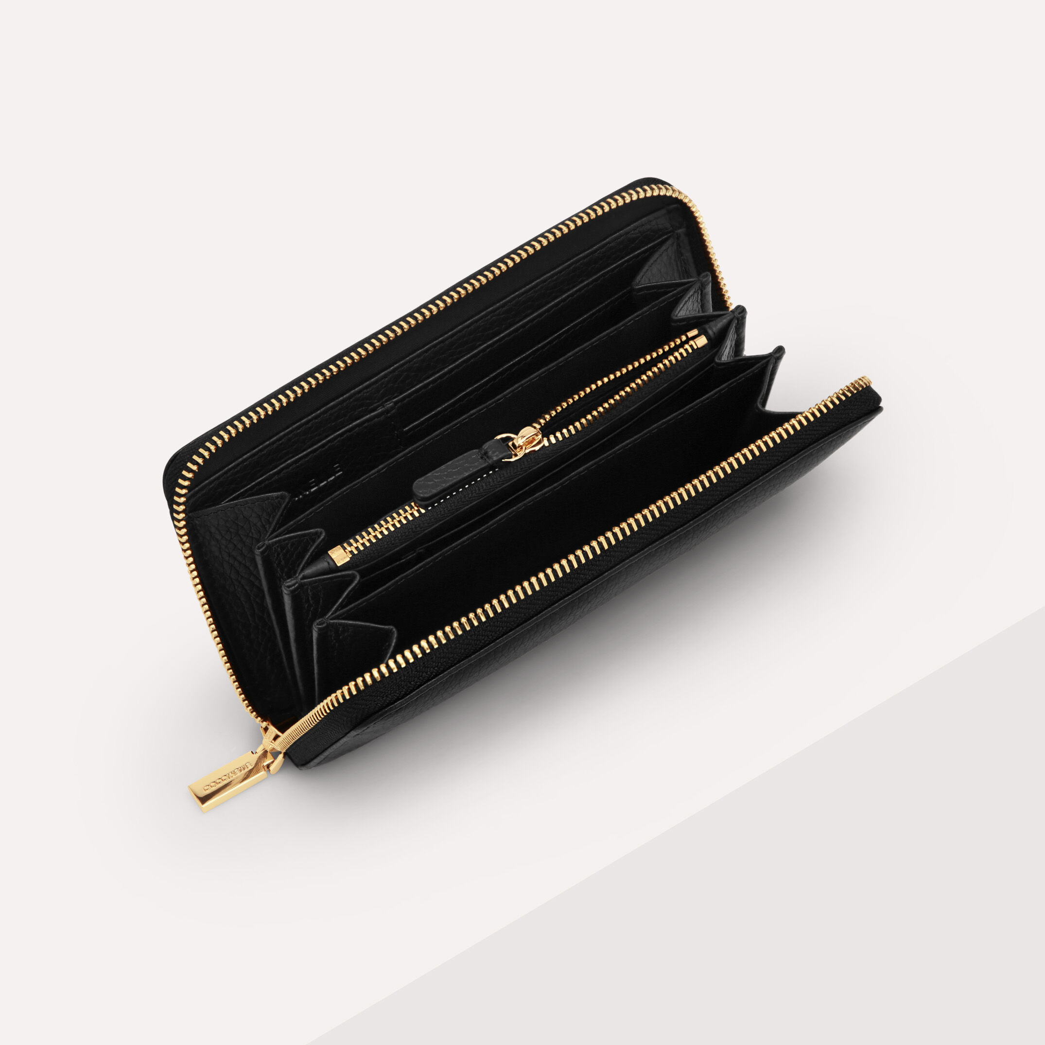 COCCINELLE METALLIC SOFT 001 NERO - immagine 2