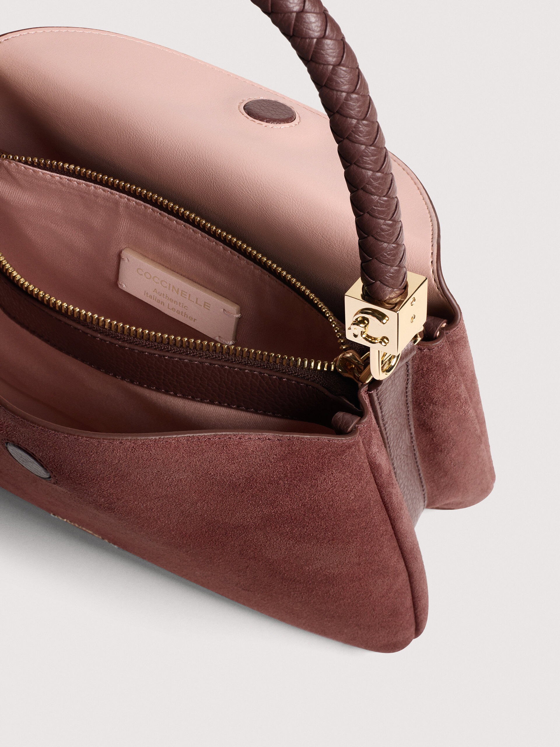 COCCINELLE TIGGY SUEDE BIM R49 BERRY - immagine 3