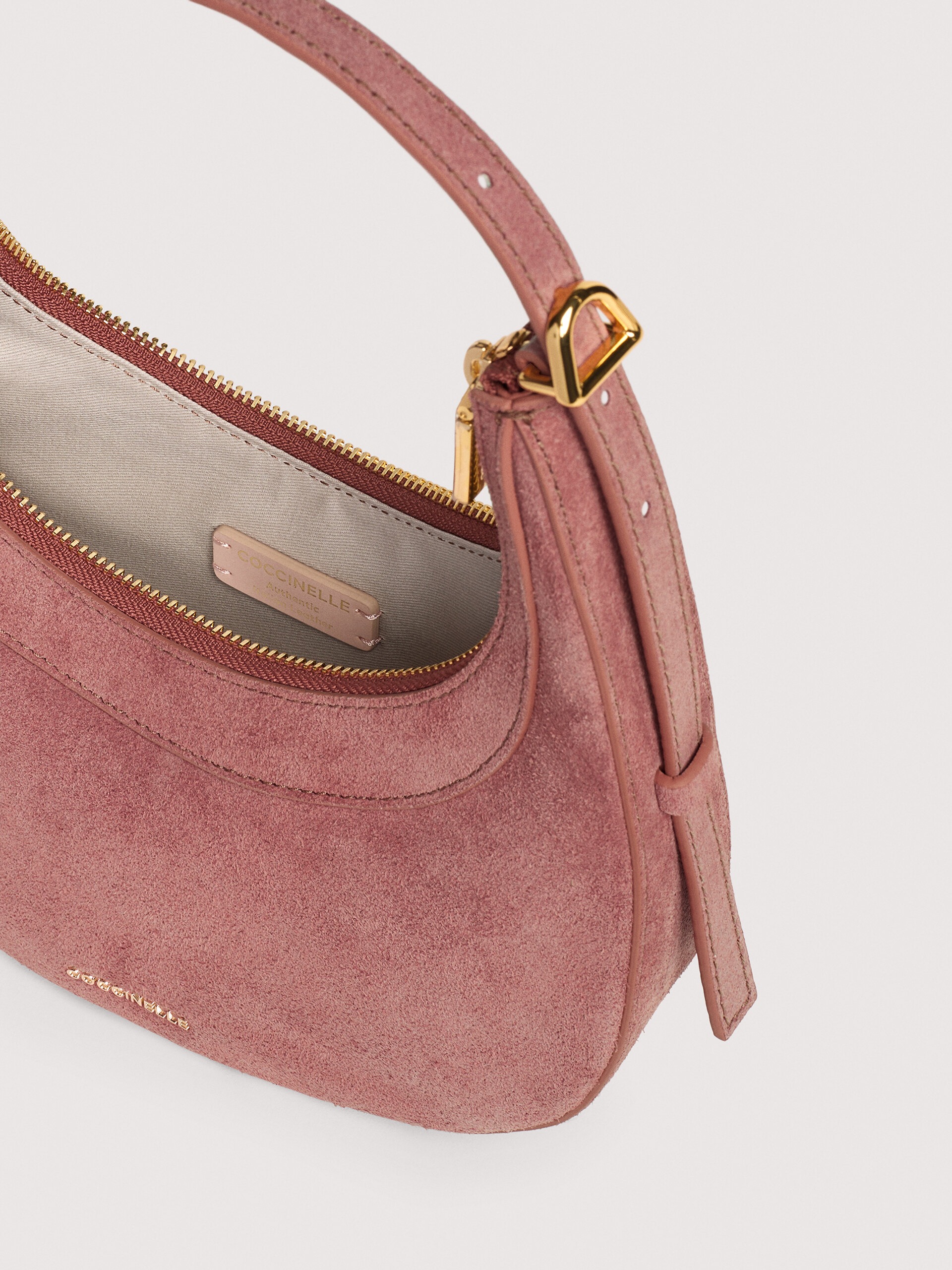 COCCINELLE WHISPER SUEDE P55 WINTER ROSE - immagine 3