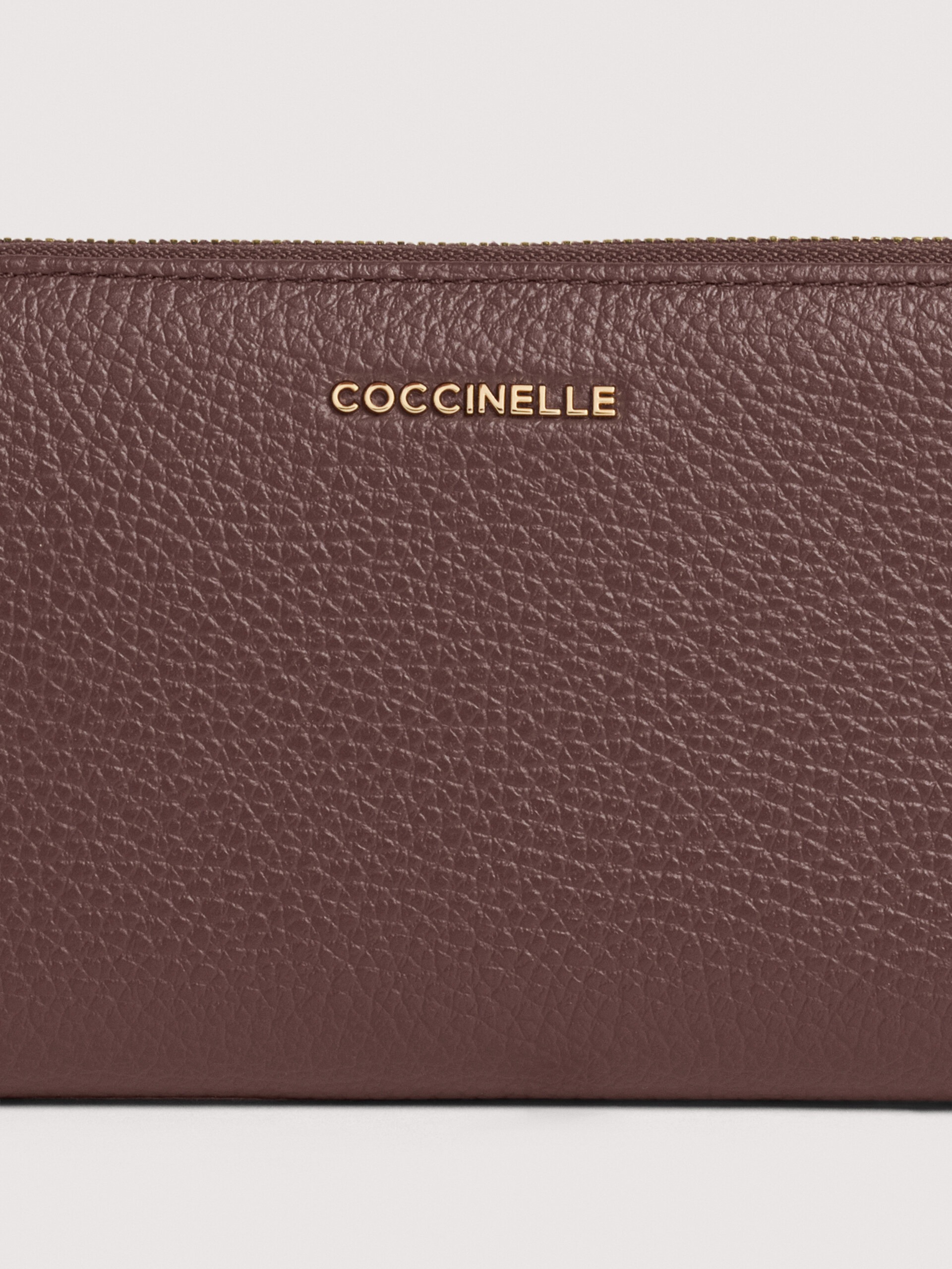 COCCINELLE METALLIC SOFT R49 BERRY - immagine 3
