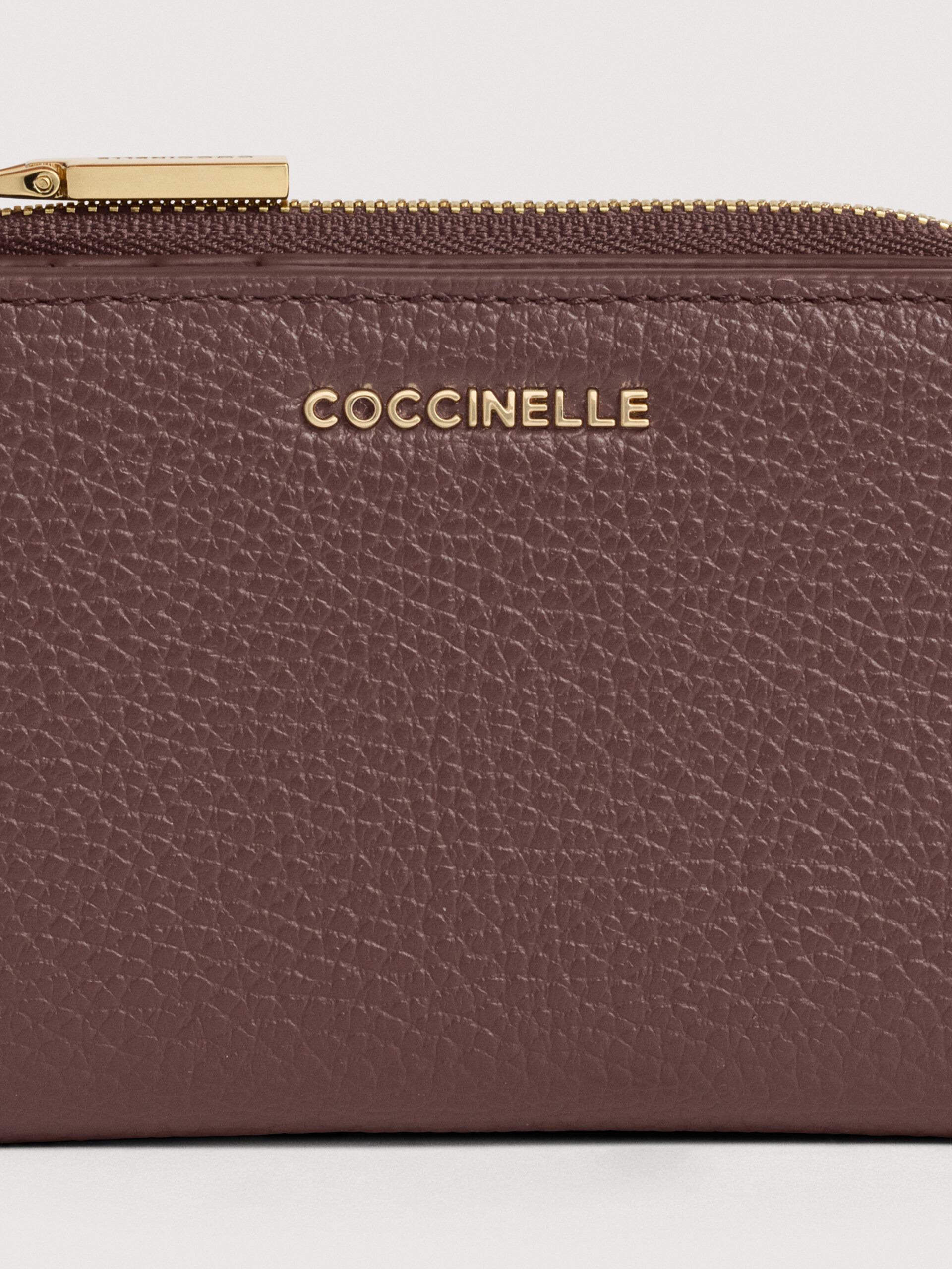 COCCINELLE METALLIC SOFT R49 BERRY - immagine 3