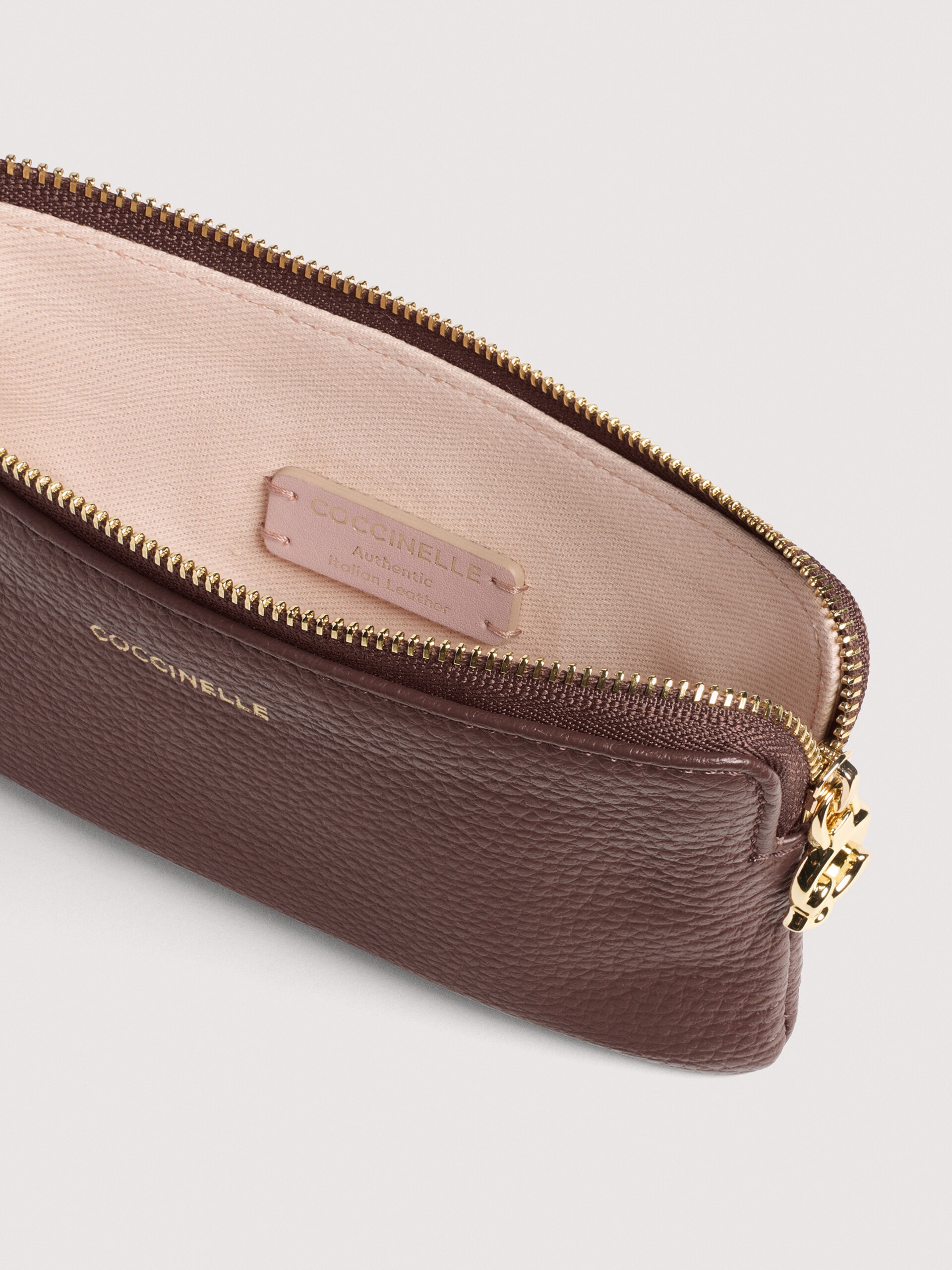 COCCINELLE C-ME SOFTY R49 BERRY - immagine 3